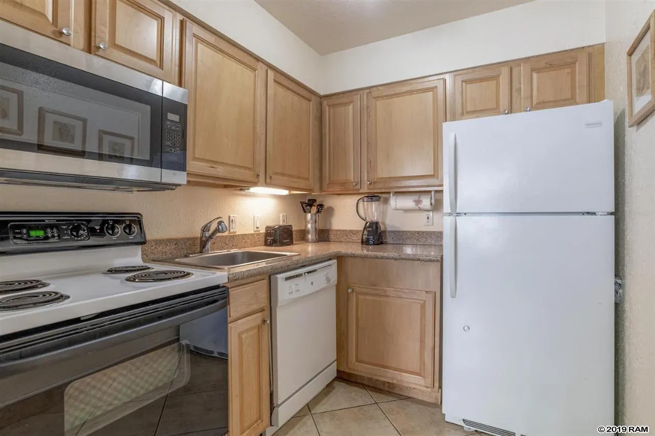 Awesome Paki Maui Beach Condos In Lahaina